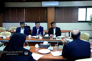 جلسه راه اندازی مطالعات کوهورت از میانسالی تا سالمندی در مرکز تحقیقات اردکان